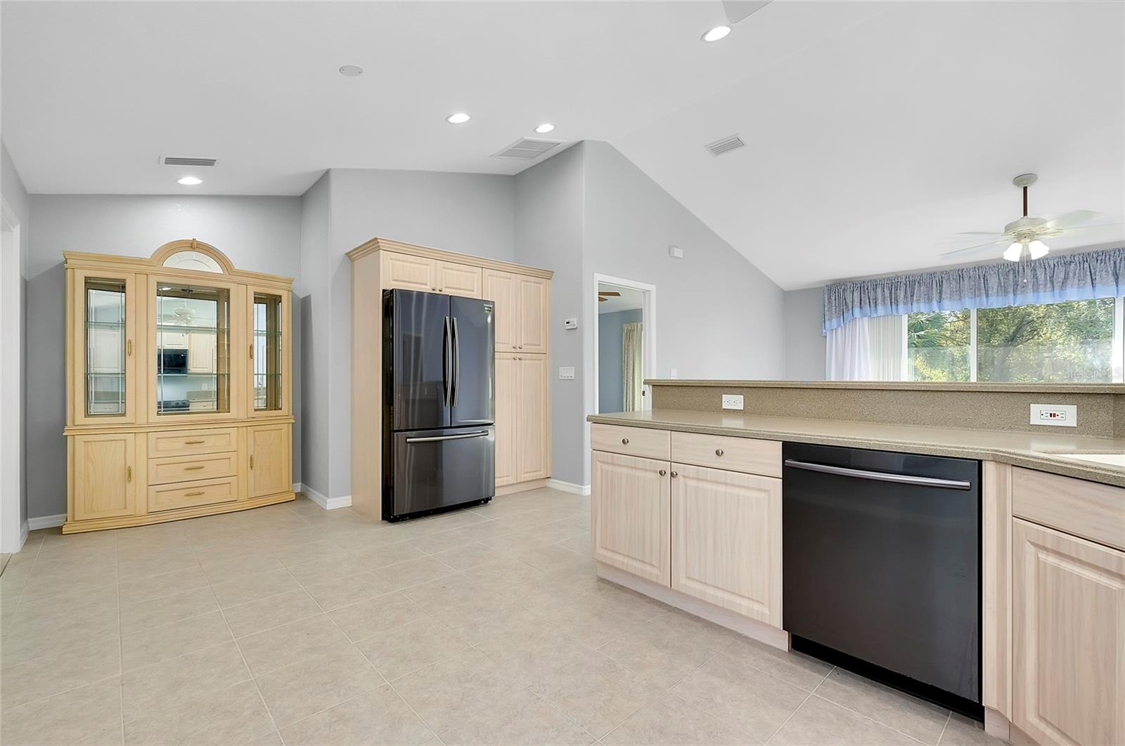 Image 20 of 58 For 3447 Nadasky Avenue