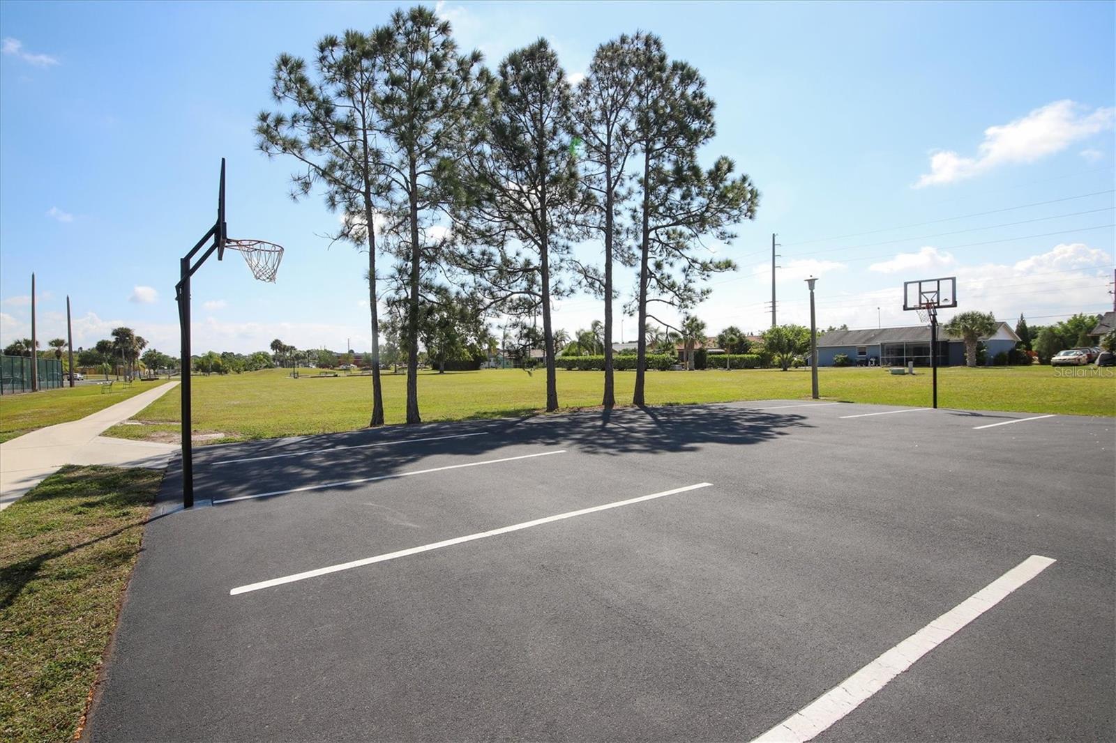 Image 33 of 37 For 6392 Coliseum Boulevard