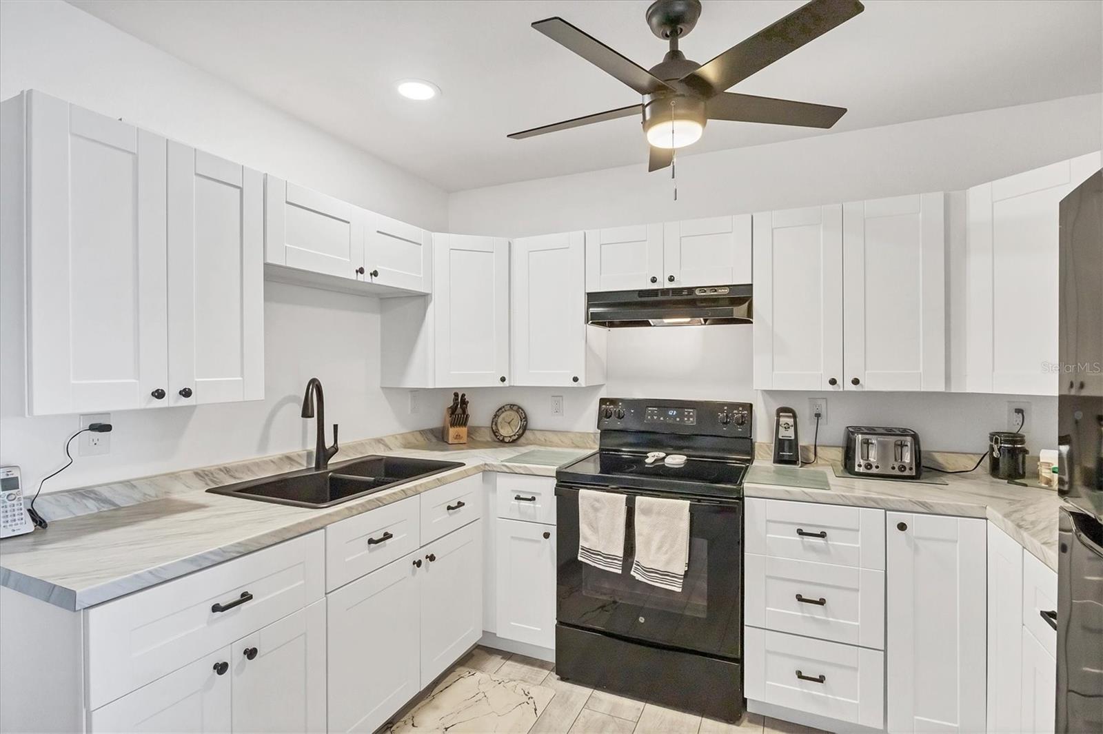Image 8 of 37 For 6392 Coliseum Boulevard