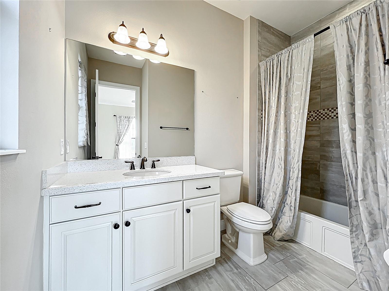 Image 12 of 80 For 23823 Waverly Circle