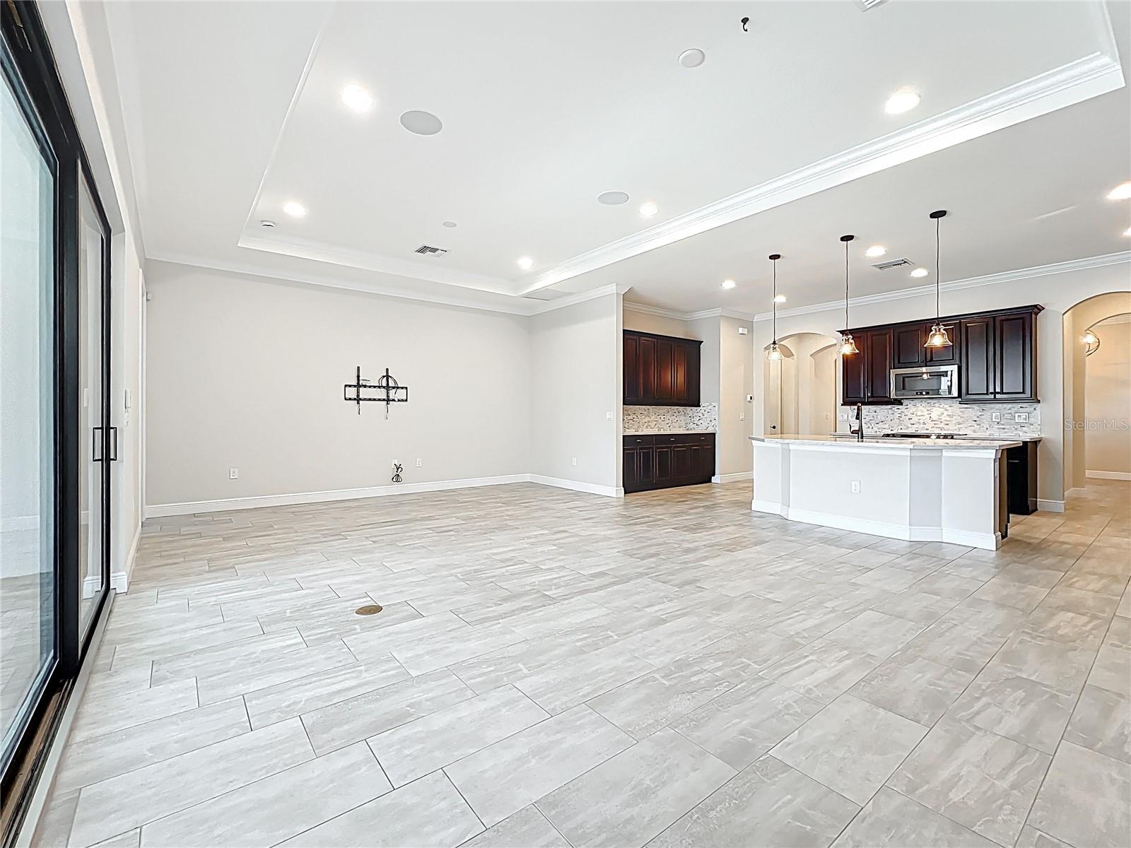 Image 38 of 80 For 23823 Waverly Circle