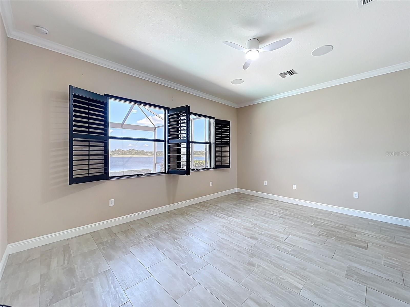 Image 46 of 80 For 23823 Waverly Circle