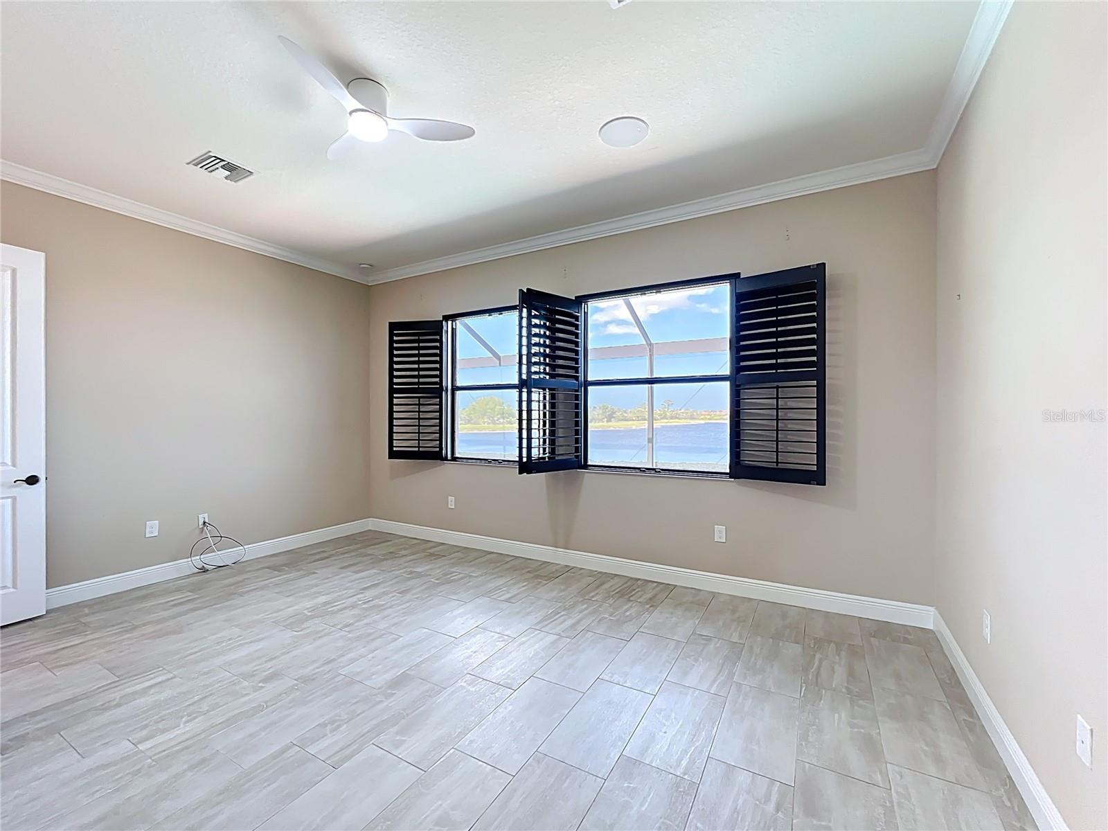 Image 47 of 80 For 23823 Waverly Circle