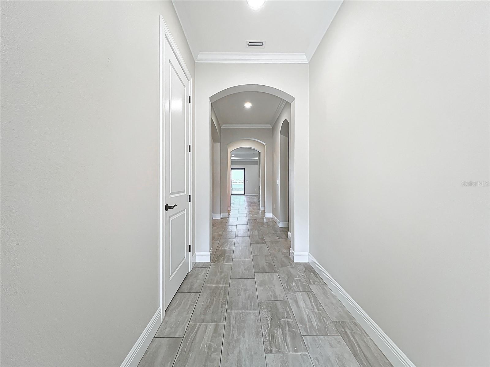 Image 7 of 80 For 23823 Waverly Circle
