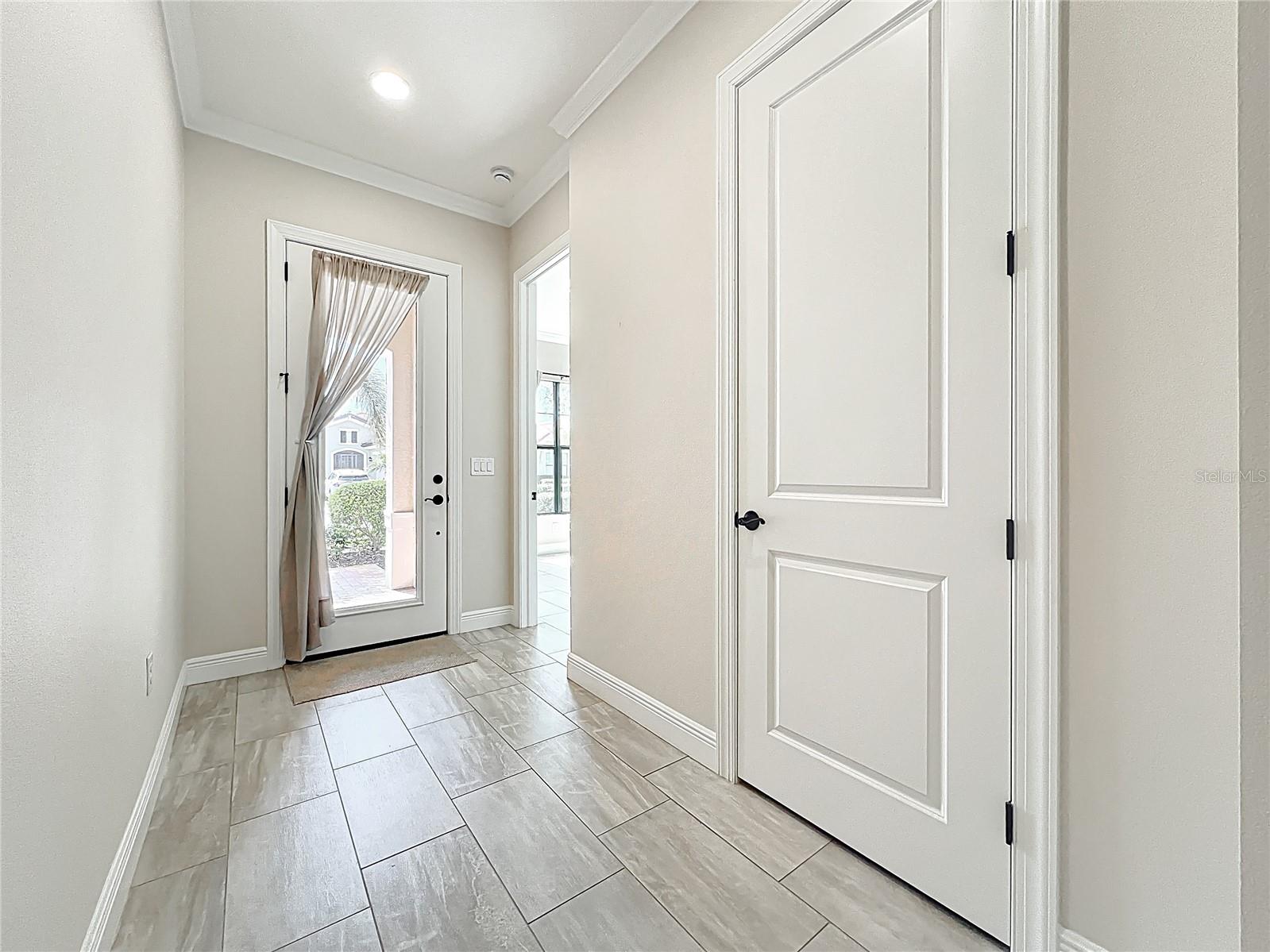 Image 8 of 80 For 23823 Waverly Circle