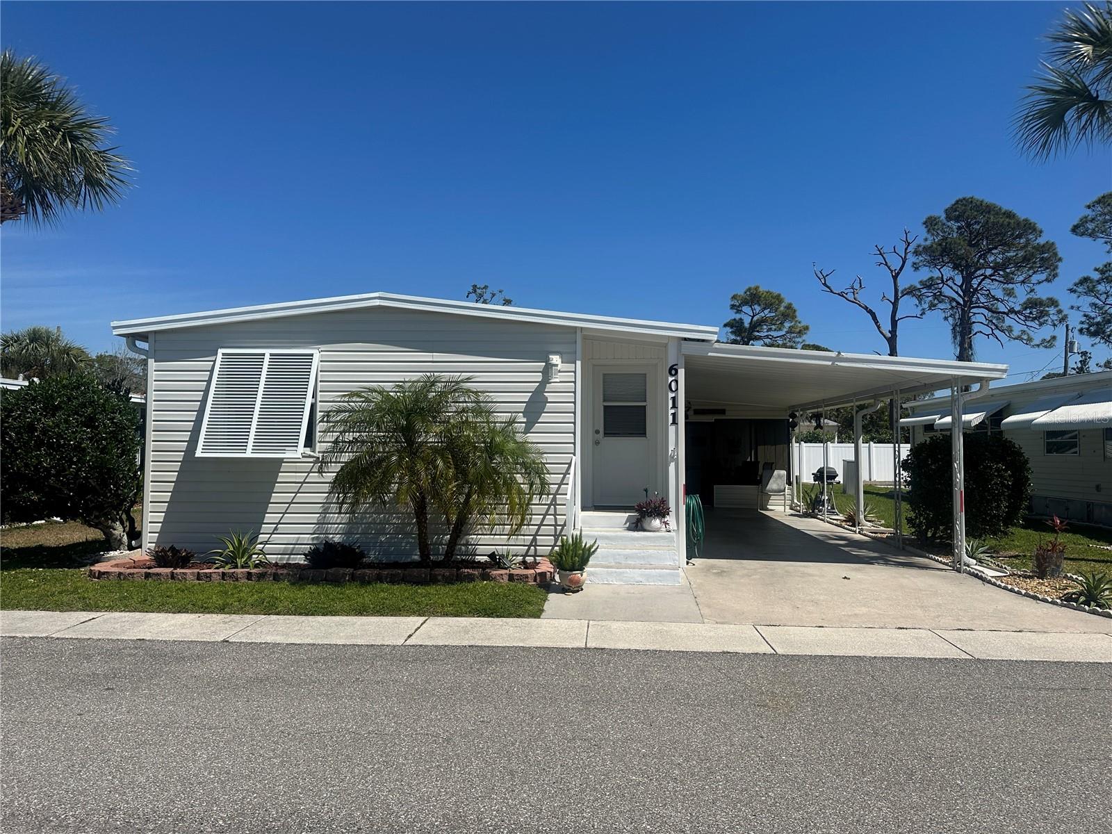 Details for 6011 Peony Road, VENICE, FL 34293