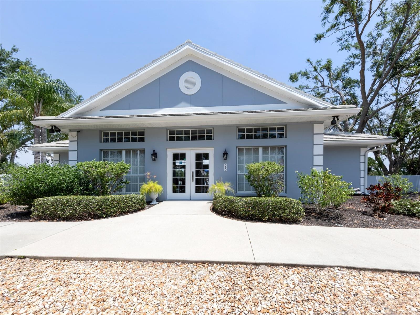 Image 27 of 40 For 579 Clubside Circle  37