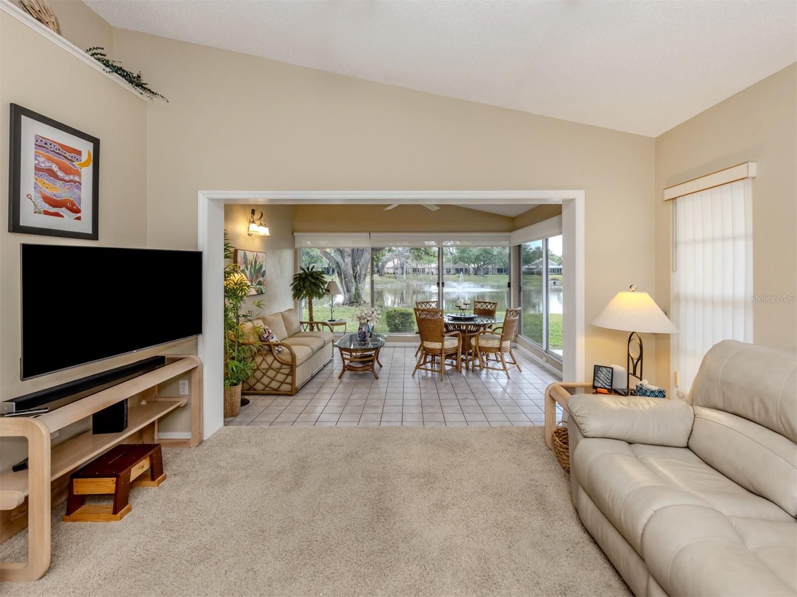Image 7 of 40 For 579 Clubside Circle  37
