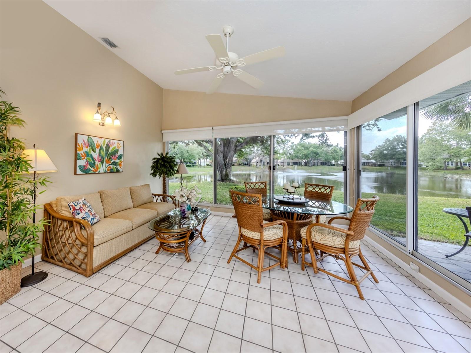 Image 9 of 40 For 579 Clubside Circle  37