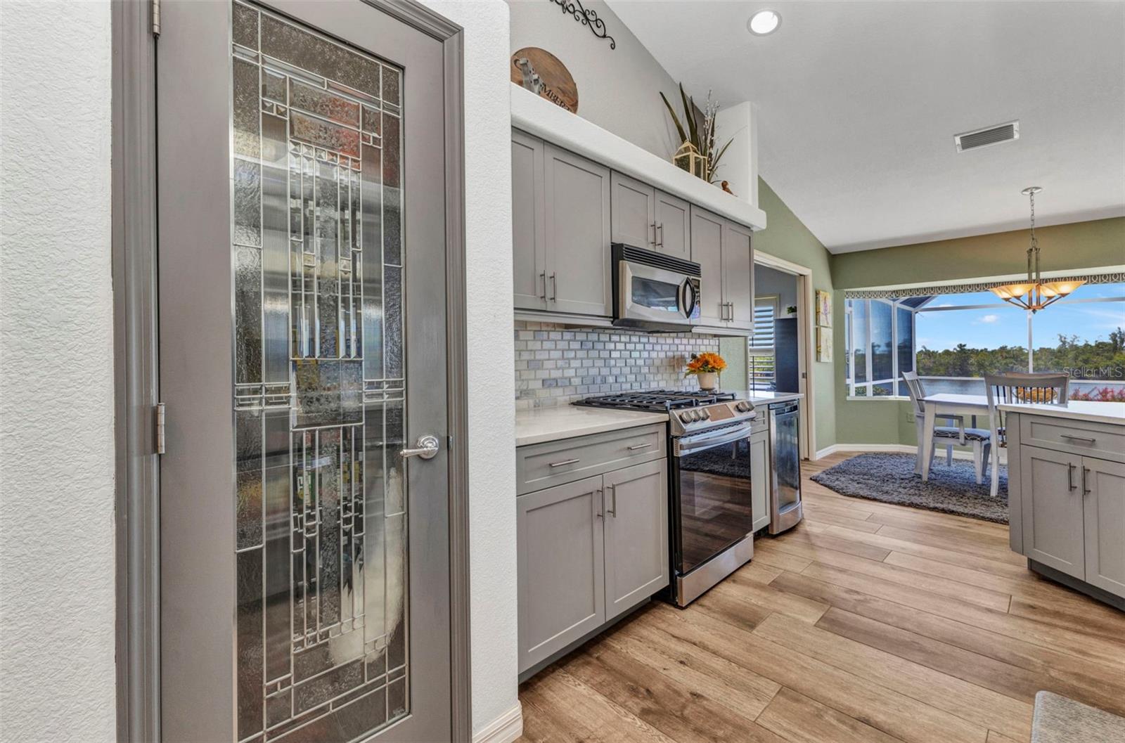 Image 12 of 94 For 18382 Arapahoe Circle