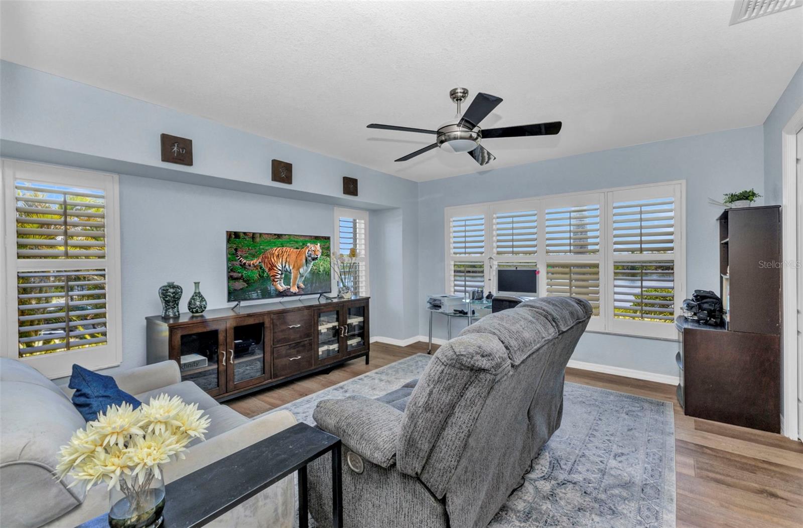 Image 21 of 94 For 18382 Arapahoe Circle