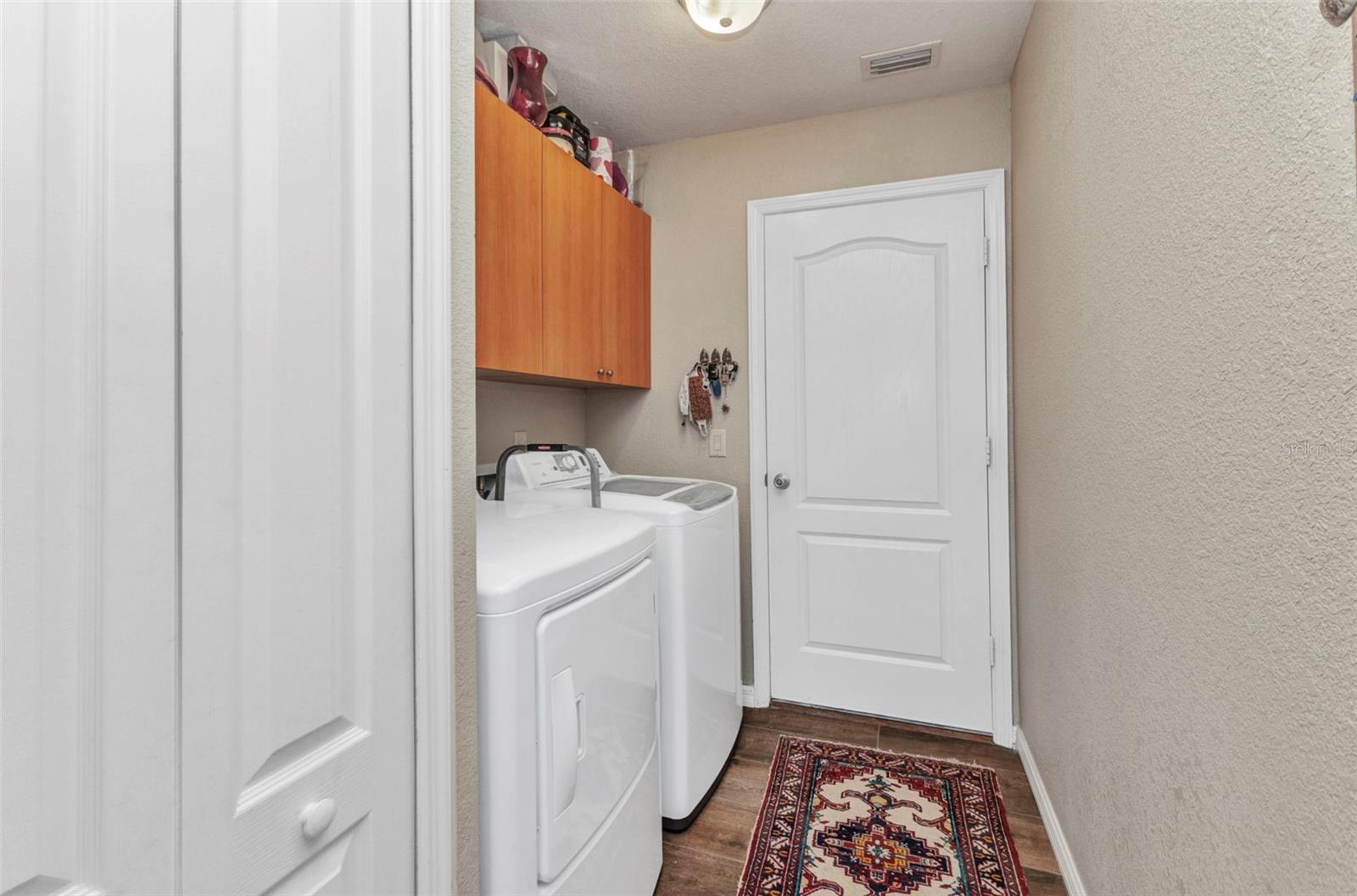 Image 35 of 94 For 18382 Arapahoe Circle