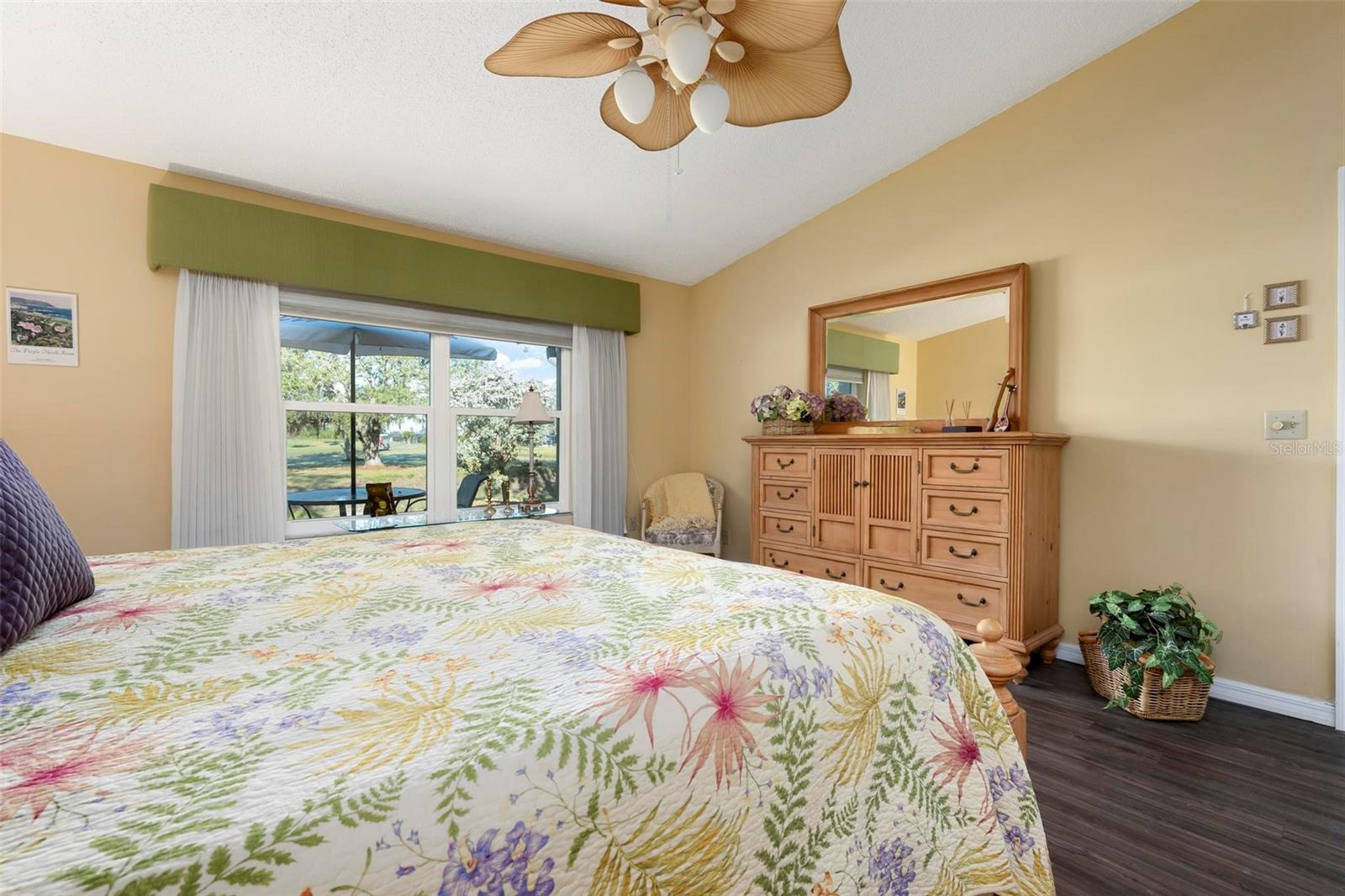 Image 20 of 43 For 867 Country Club Cir #71