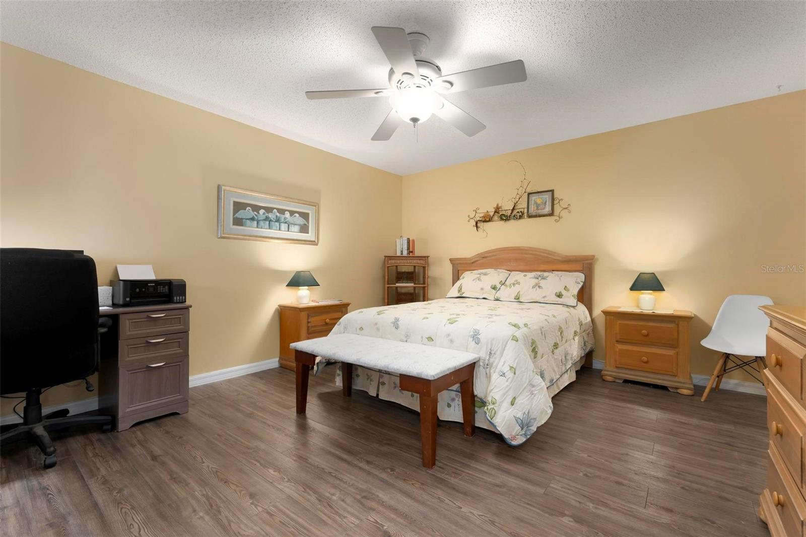 Image 24 of 43 For 867 Country Club Cir #71