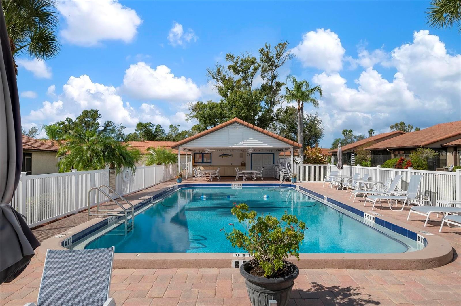 Image 32 of 43 For 867 Country Club Cir #71