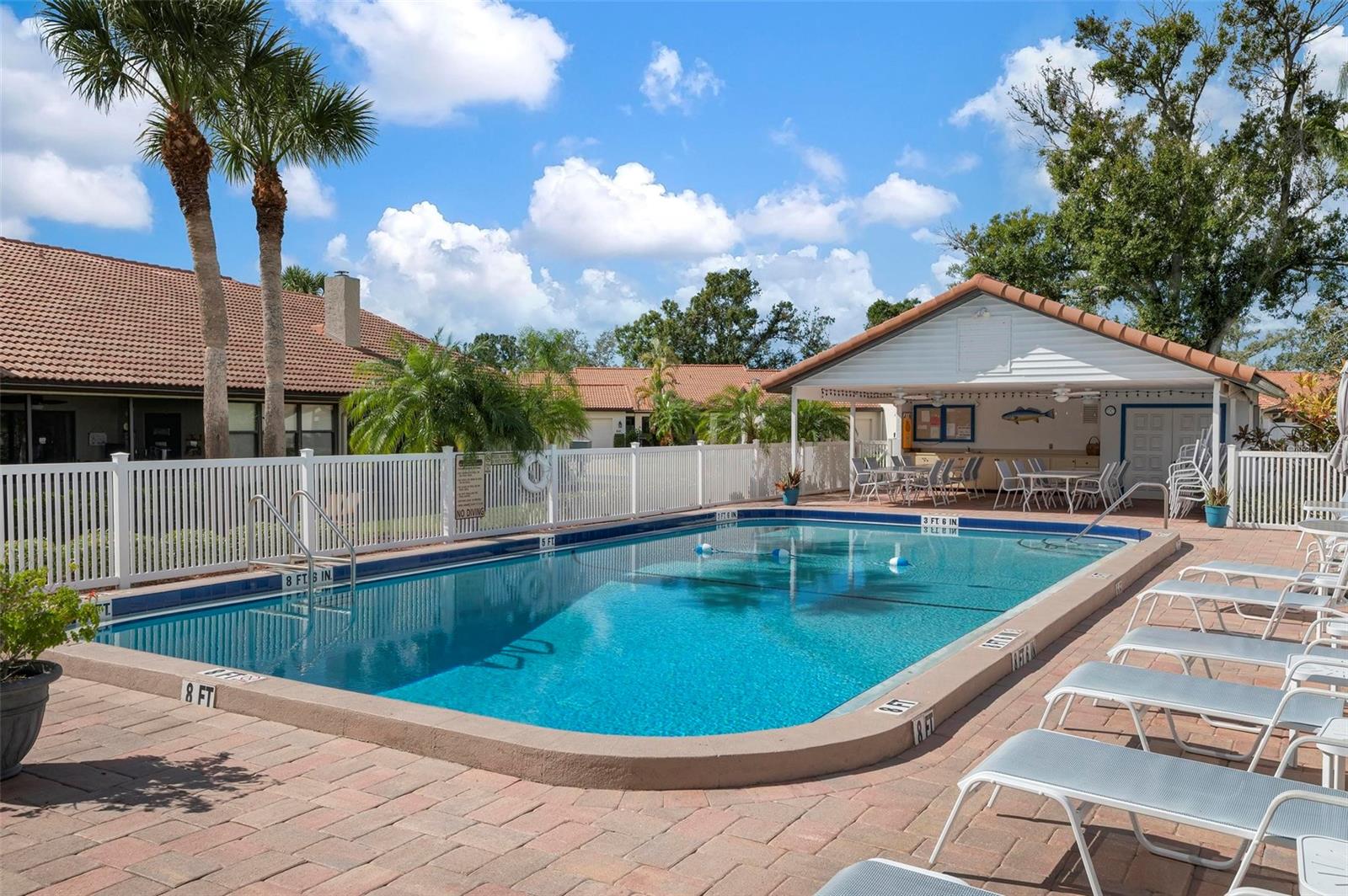 Image 33 of 43 For 867 Country Club Cir #71
