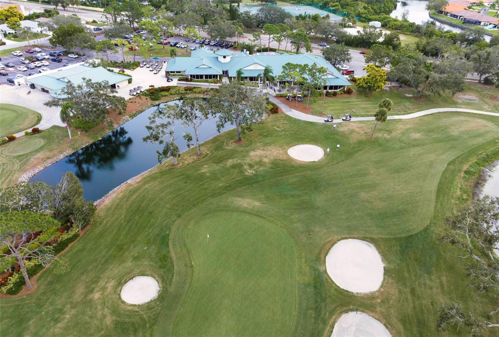 Image 35 of 43 For 867 Country Club Cir #71