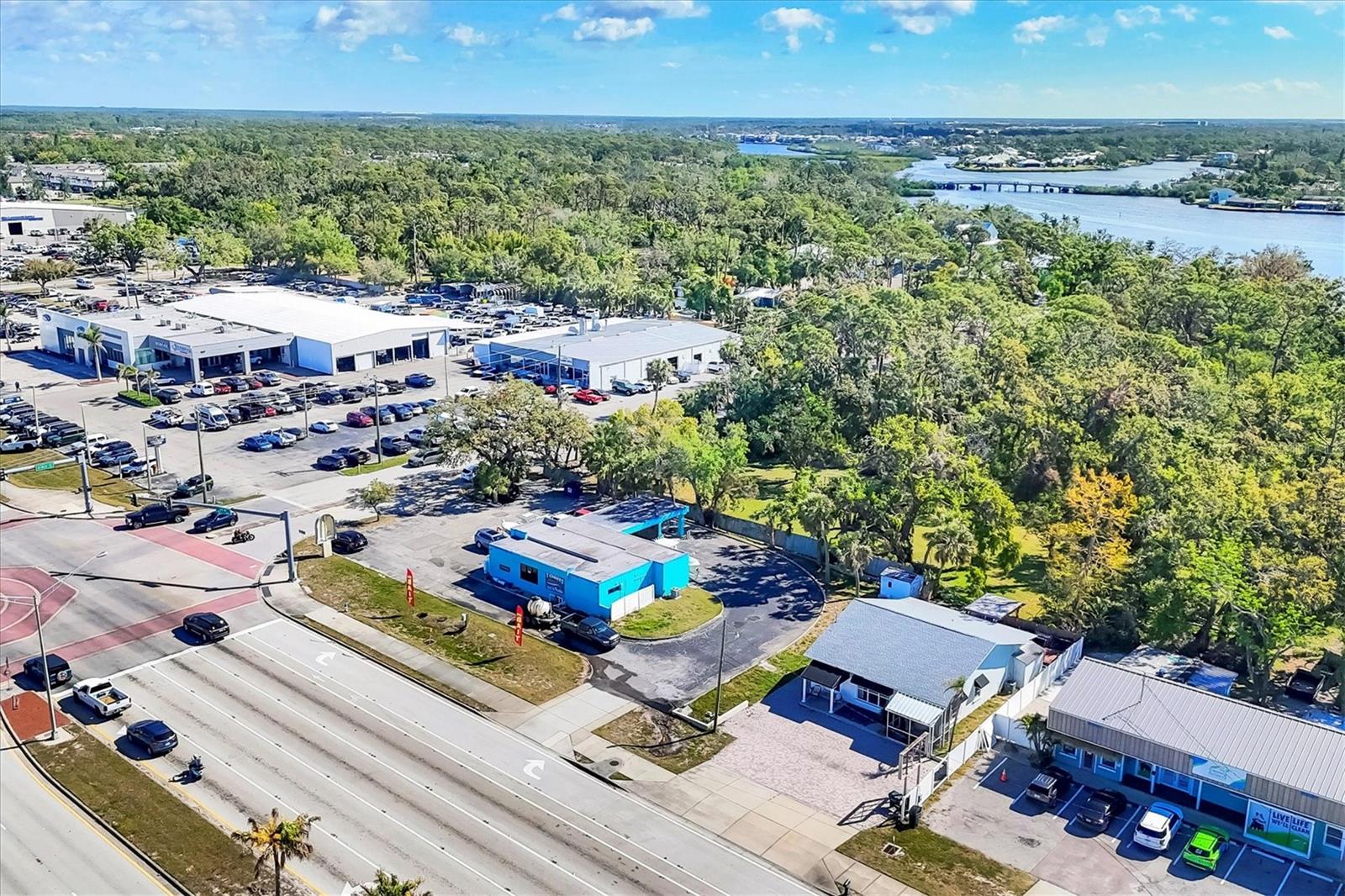 Image 10 of 45 For 101 Tamiami Trail S
