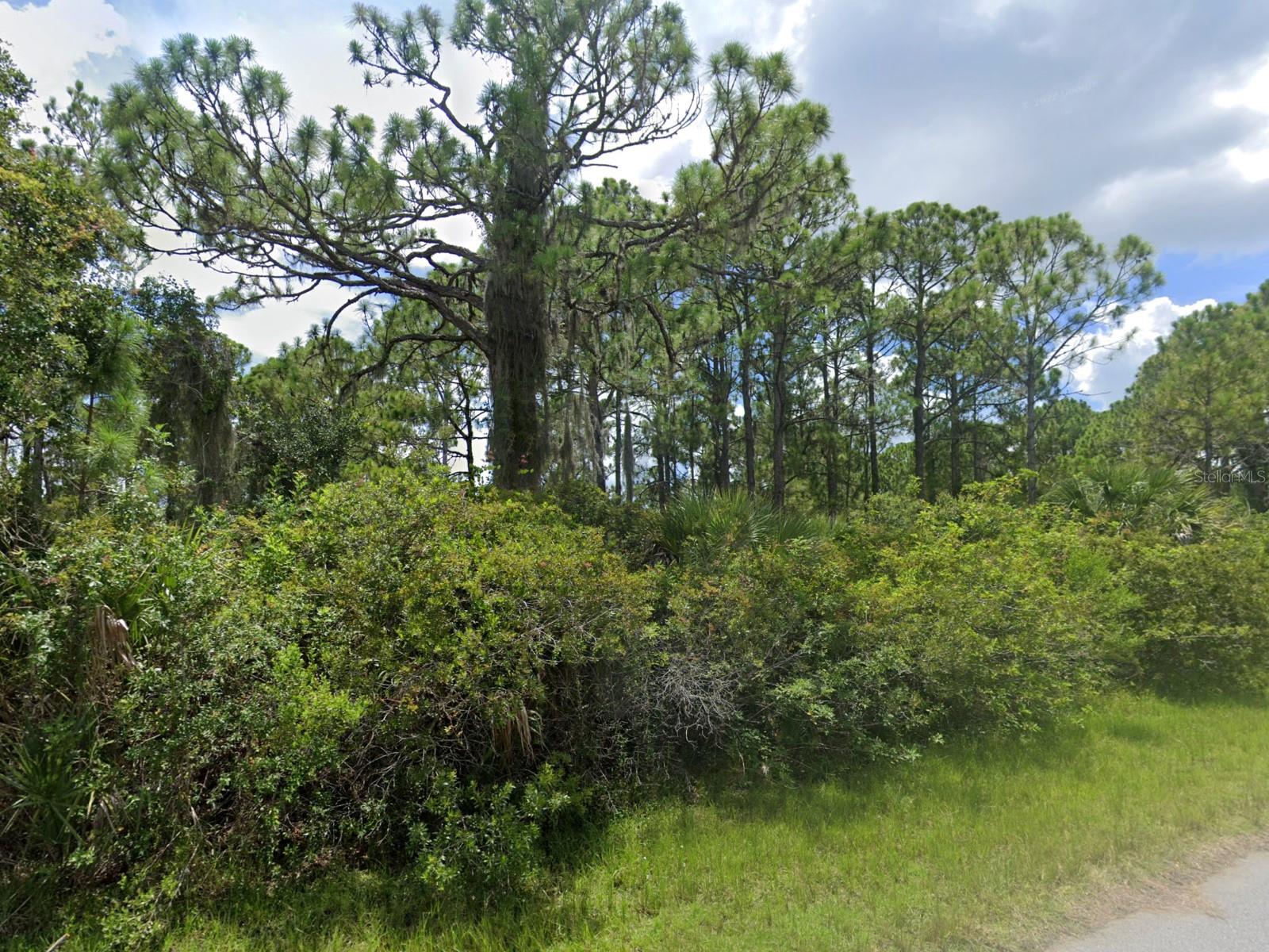 Image 5 of 11 For 12345 Greenleaf Lane