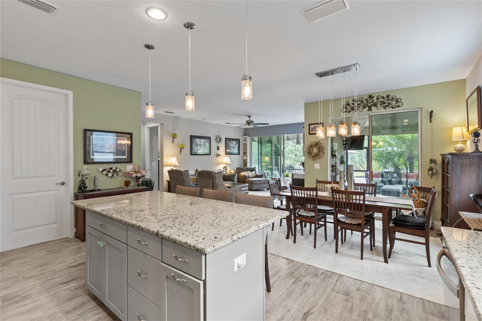 Image 10 of 52 For 11655 Renaissance Boulevard