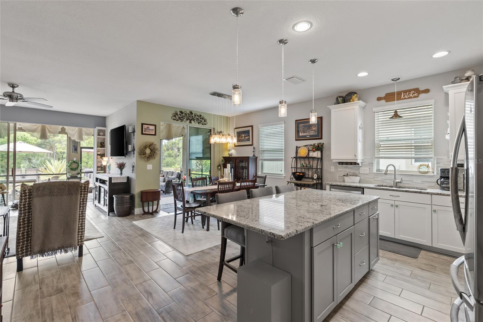 Image 11 of 52 For 11655 Renaissance Boulevard