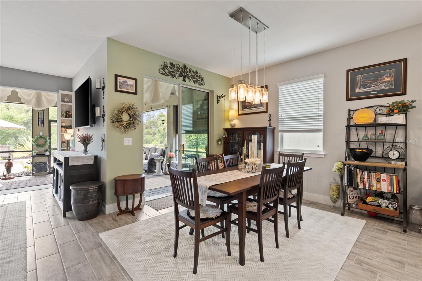 Image 16 of 52 For 11655 Renaissance Boulevard