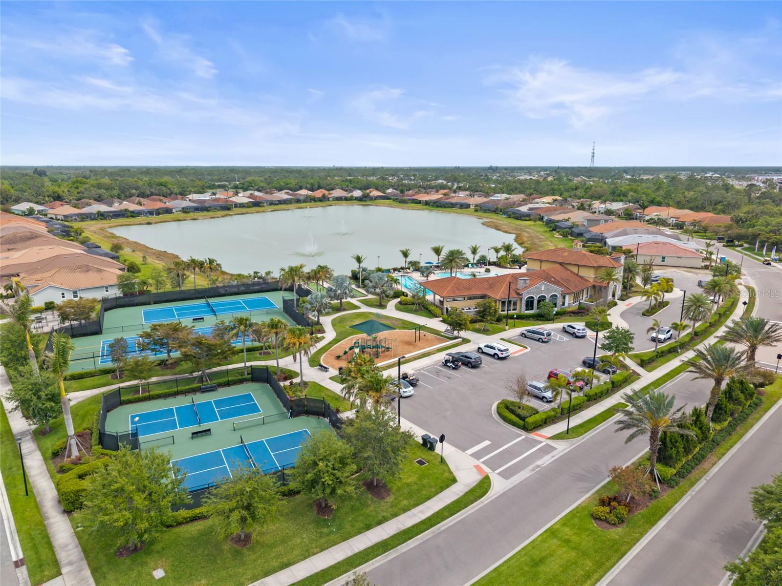 Image 42 of 52 For 11655 Renaissance Boulevard