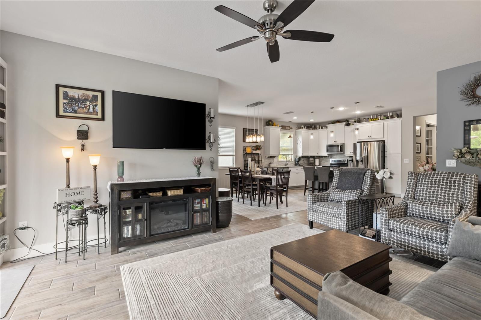 Image 7 of 52 For 11655 Renaissance Boulevard
