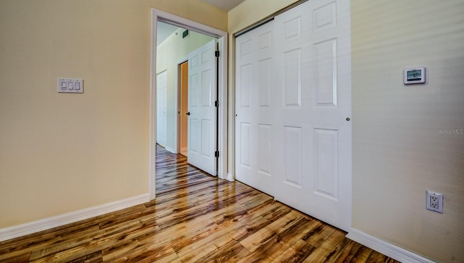 Image 17 of 26 For 3730 Cadbury Circle 400
