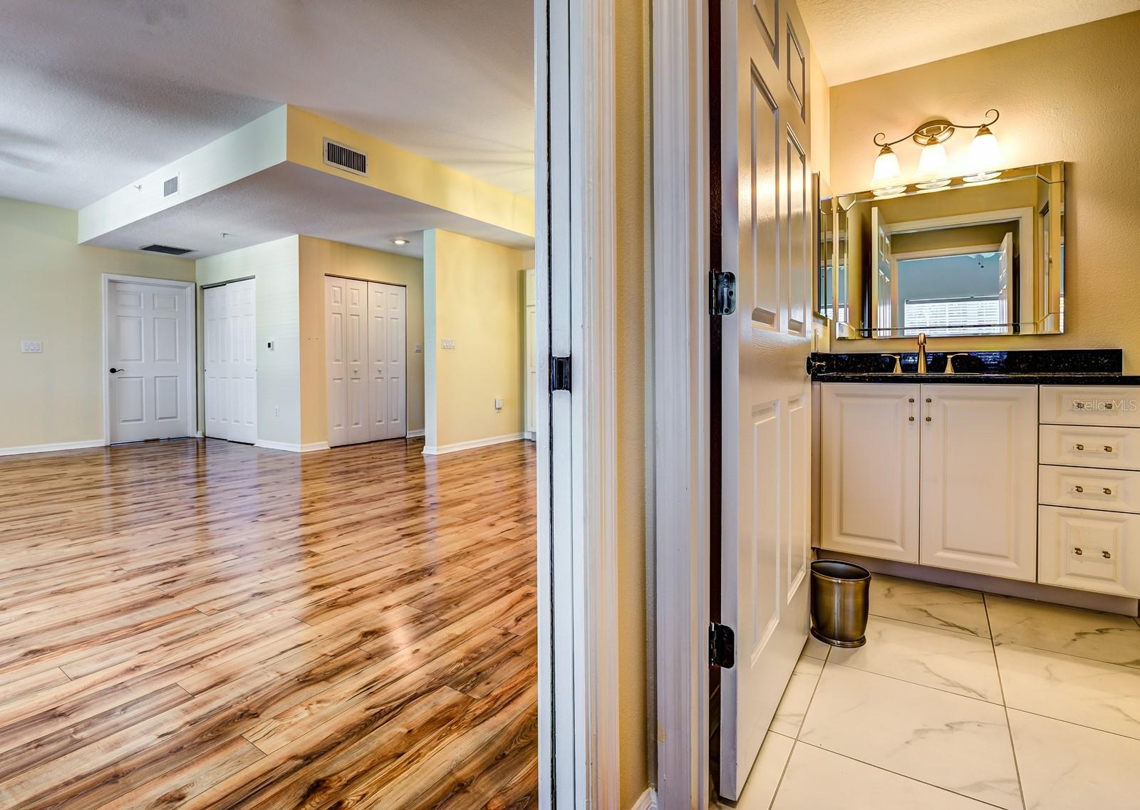 Image 24 of 26 For 3730 Cadbury Circle 400