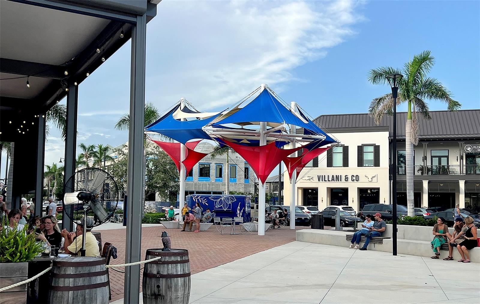 Image 55 of 57 For 925 Capri Isles Boulevard 4