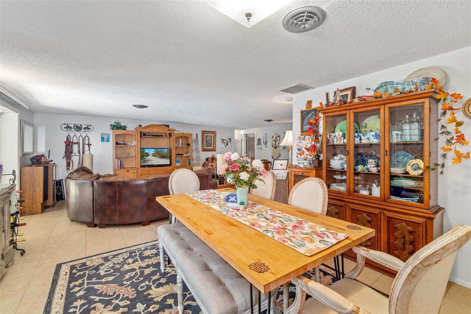Image 12 of 49 For 1585 Keyway Court
