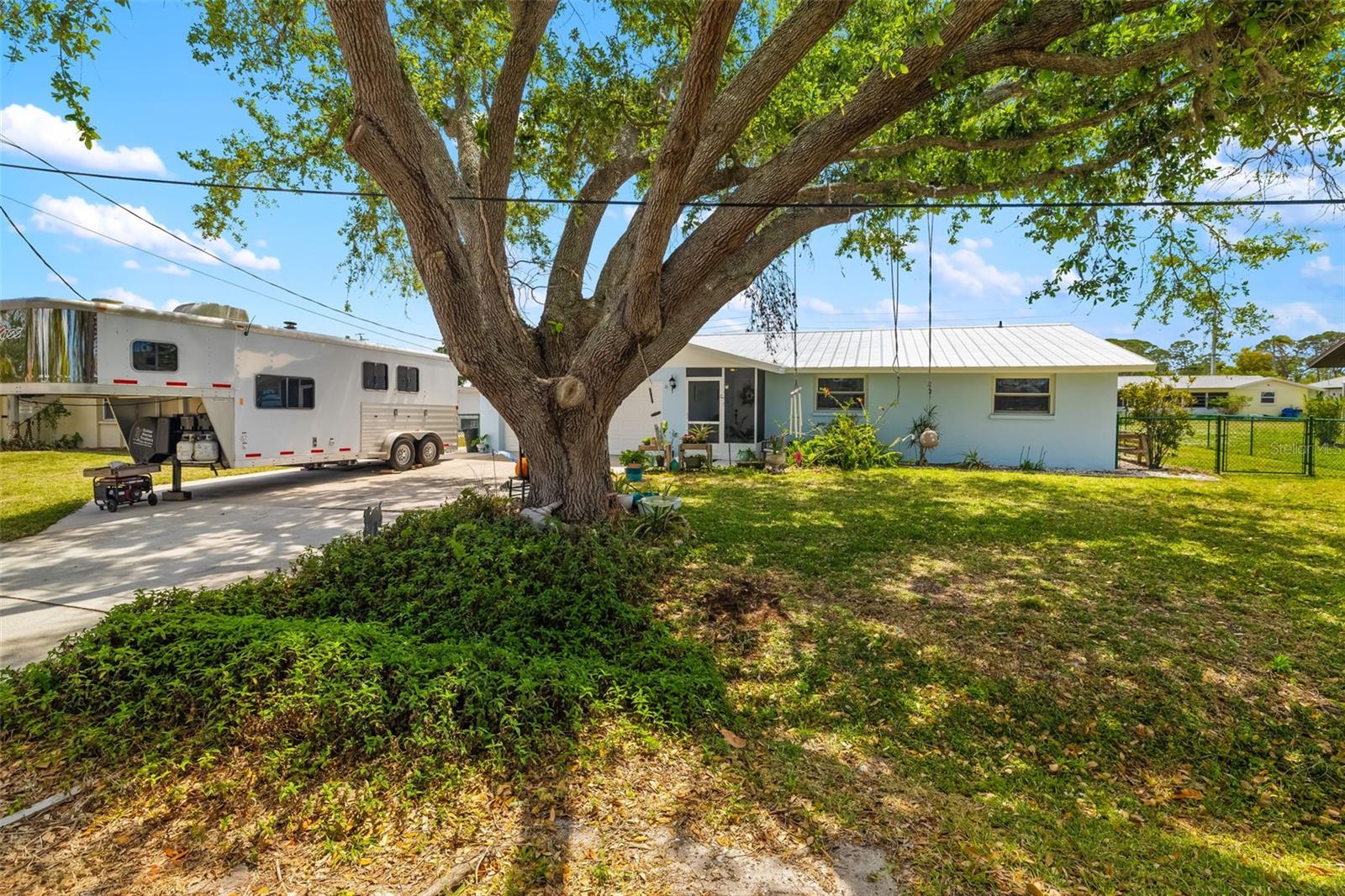 Image 35 of 49 For 1585 Keyway Court