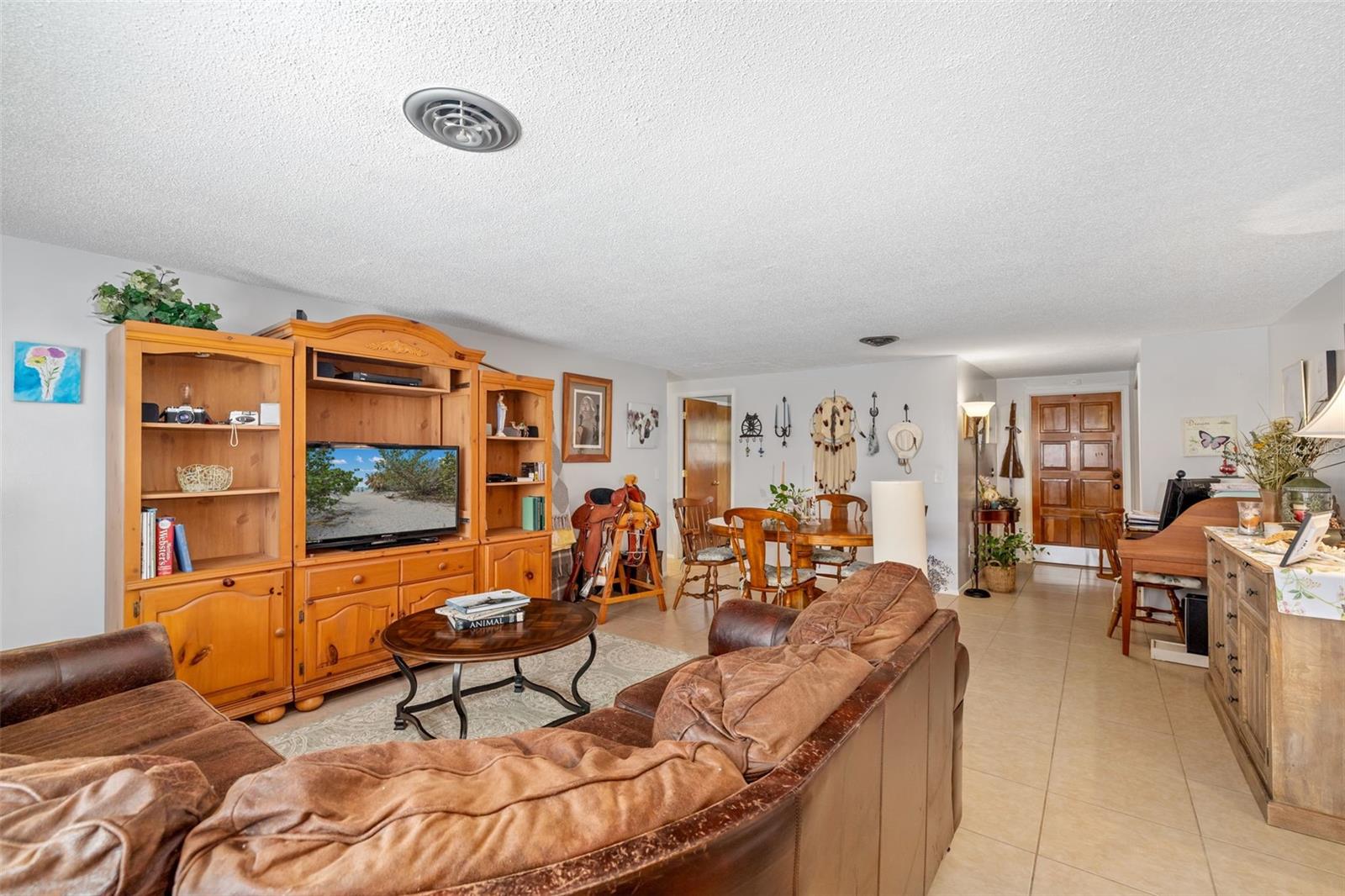 Image 7 of 49 For 1585 Keyway Court