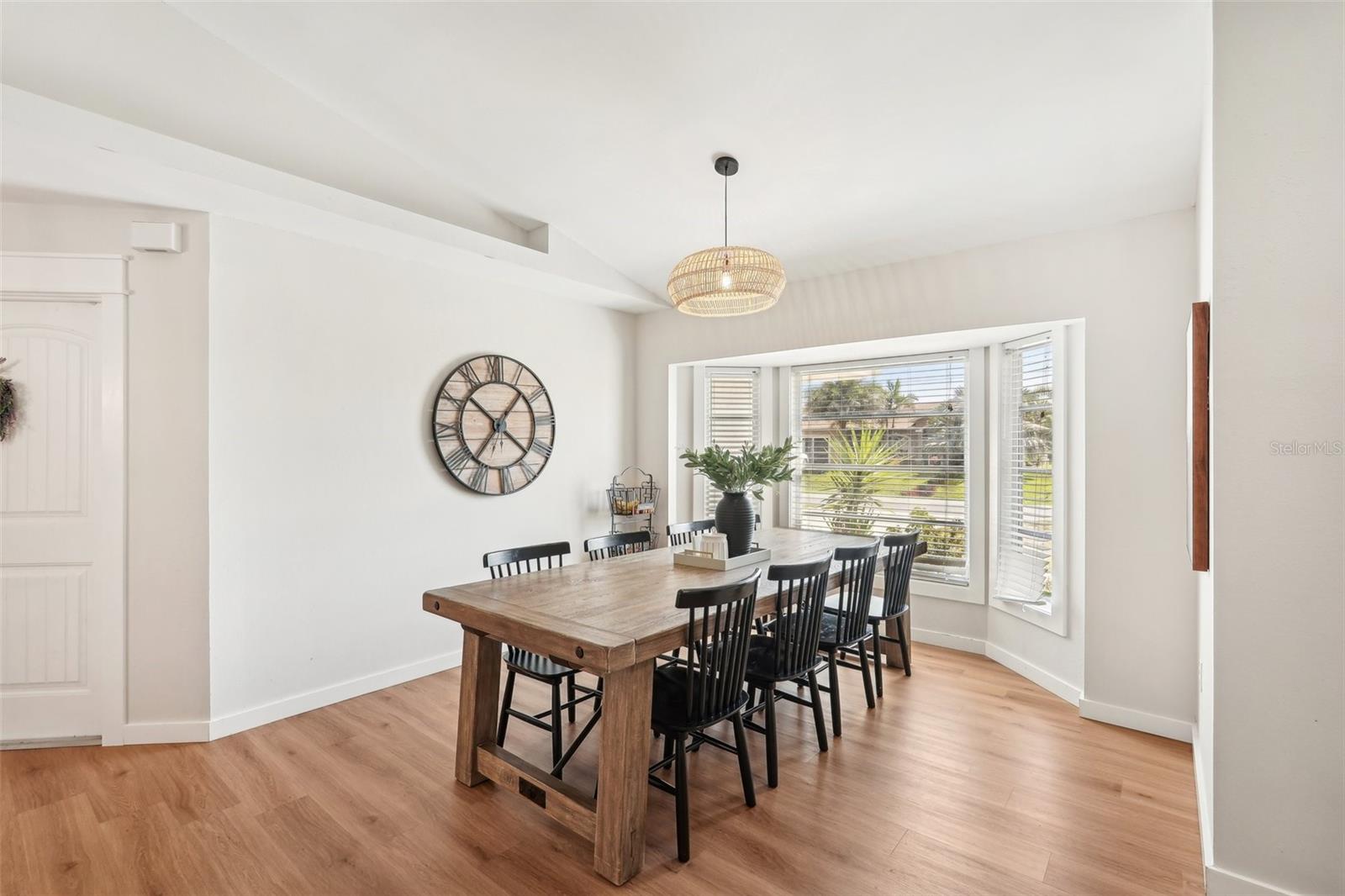 Image 11 of 53 For 5417 Maccaughey Drive