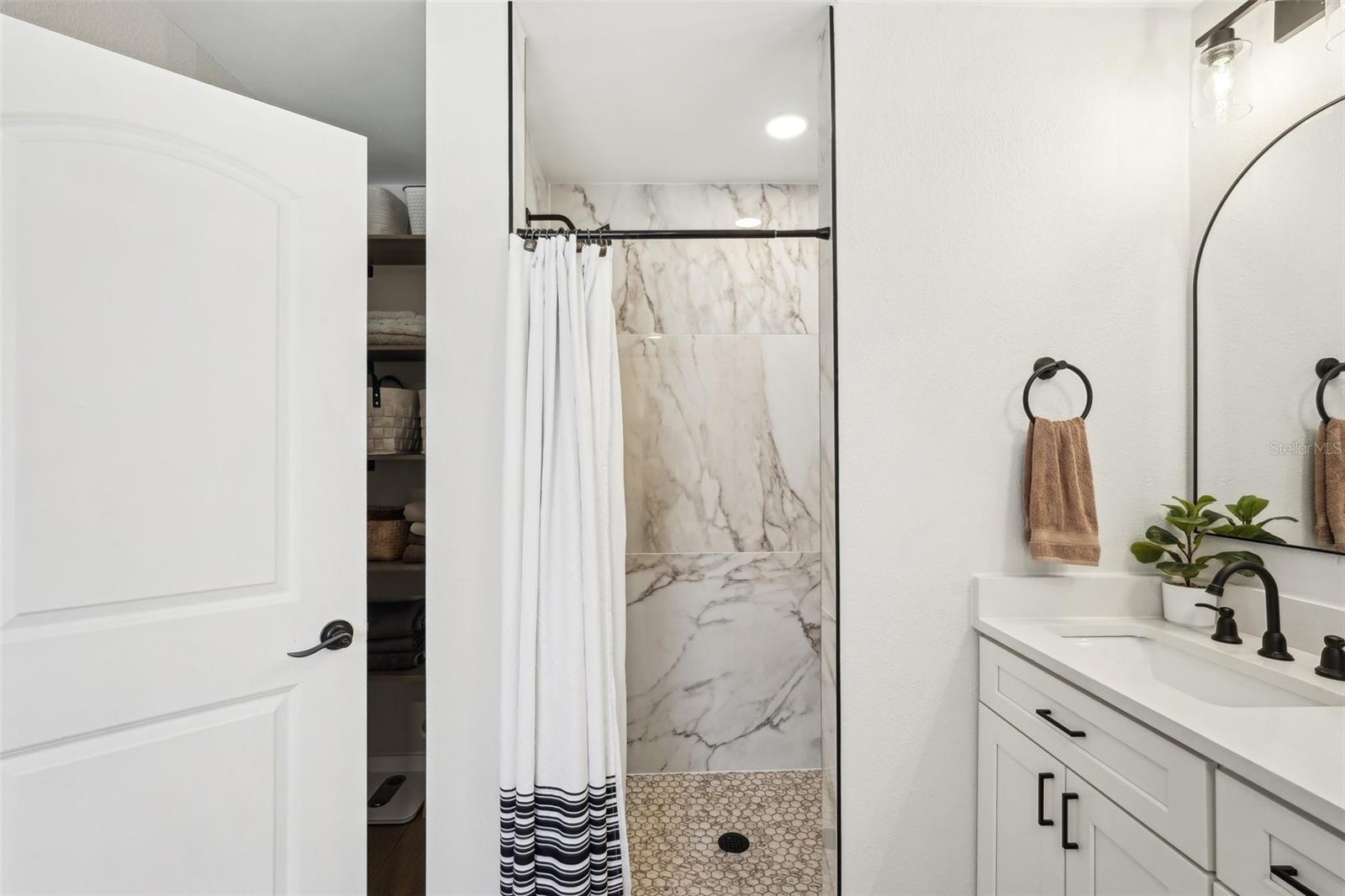 Image 19 of 53 For 5417 Maccaughey Drive