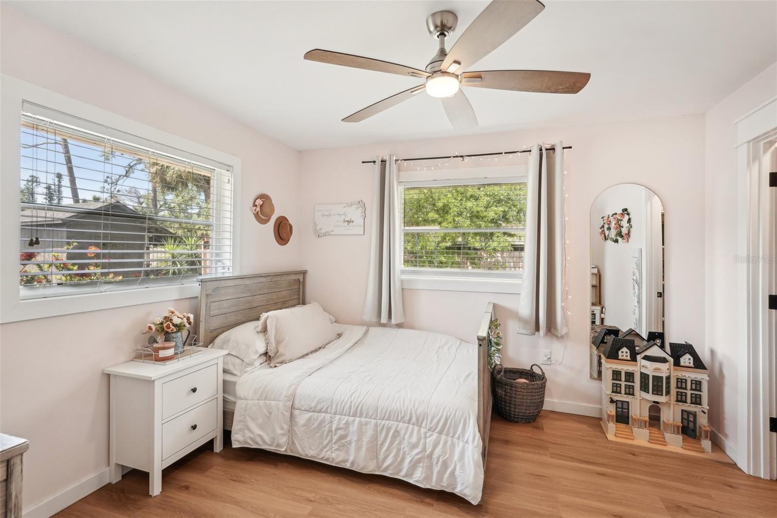 Image 32 of 53 For 5417 Maccaughey Drive