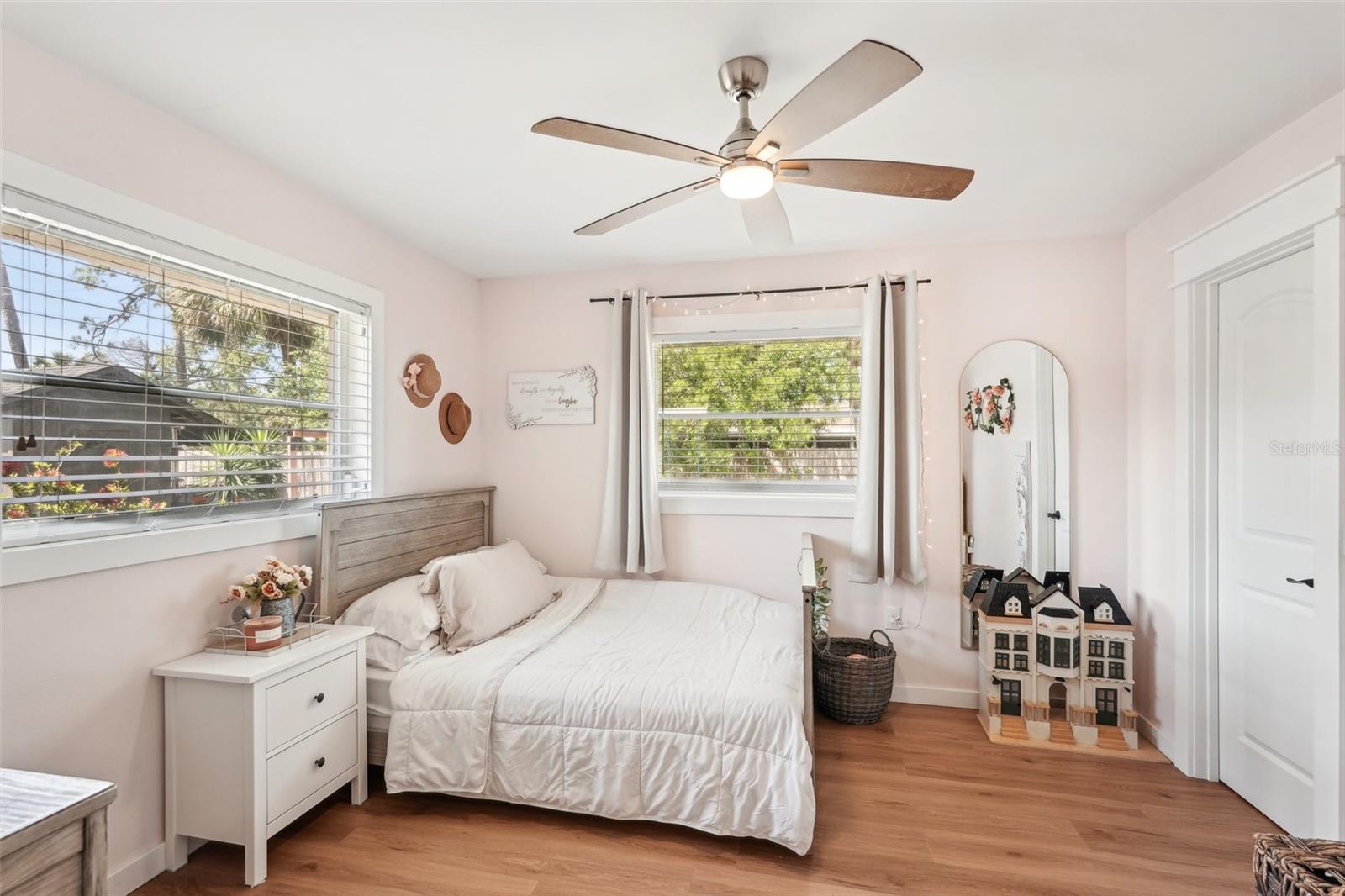 Image 35 of 53 For 5417 Maccaughey Drive