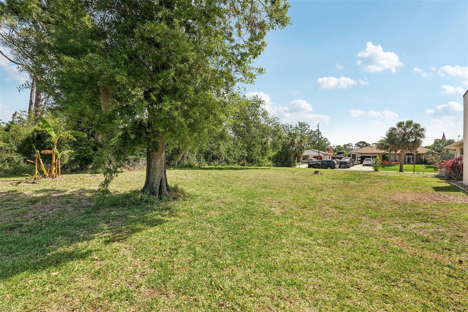 Image 43 of 53 For 5417 Maccaughey Drive