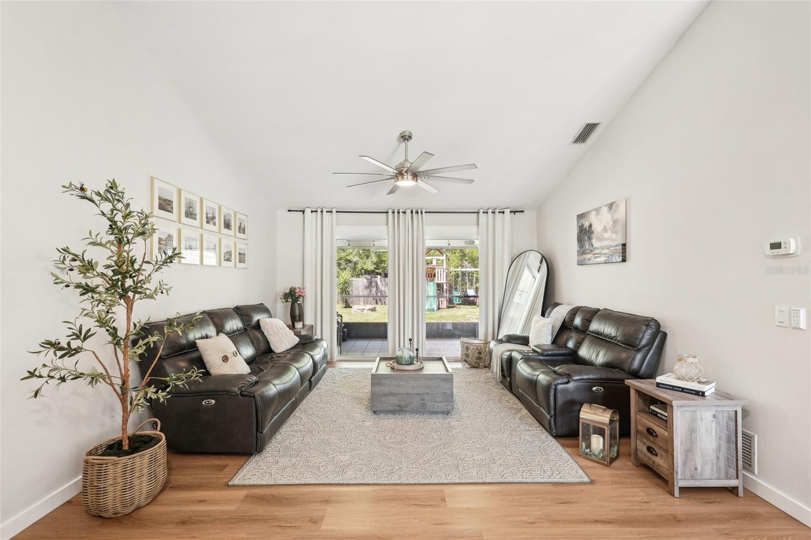 Image 6 of 53 For 5417 Maccaughey Drive