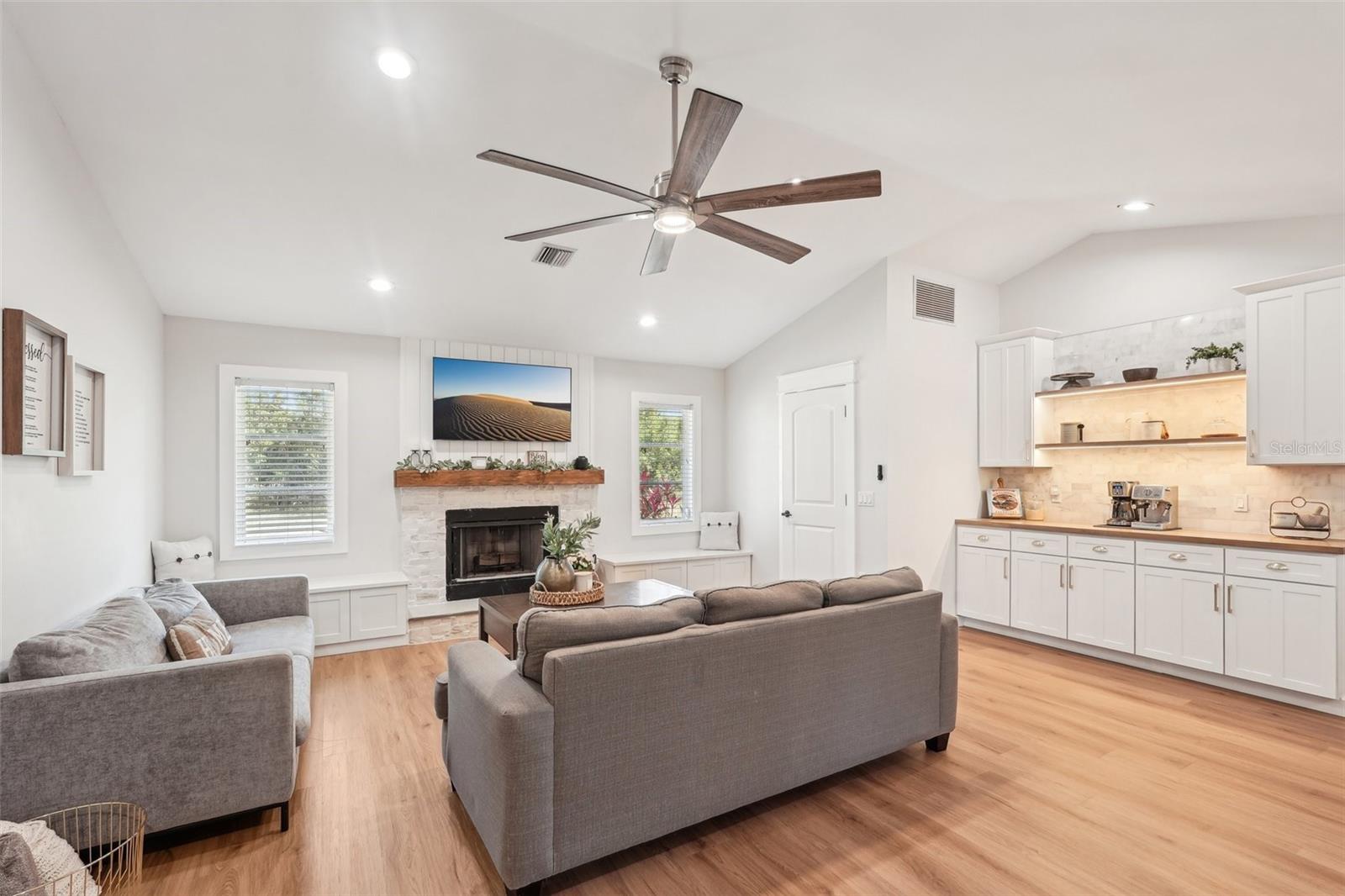 Image 9 of 53 For 5417 Maccaughey Drive