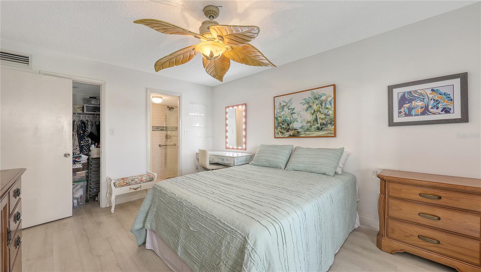 Image 15 of 37 For 3845 Lake Bayshore Drive F103