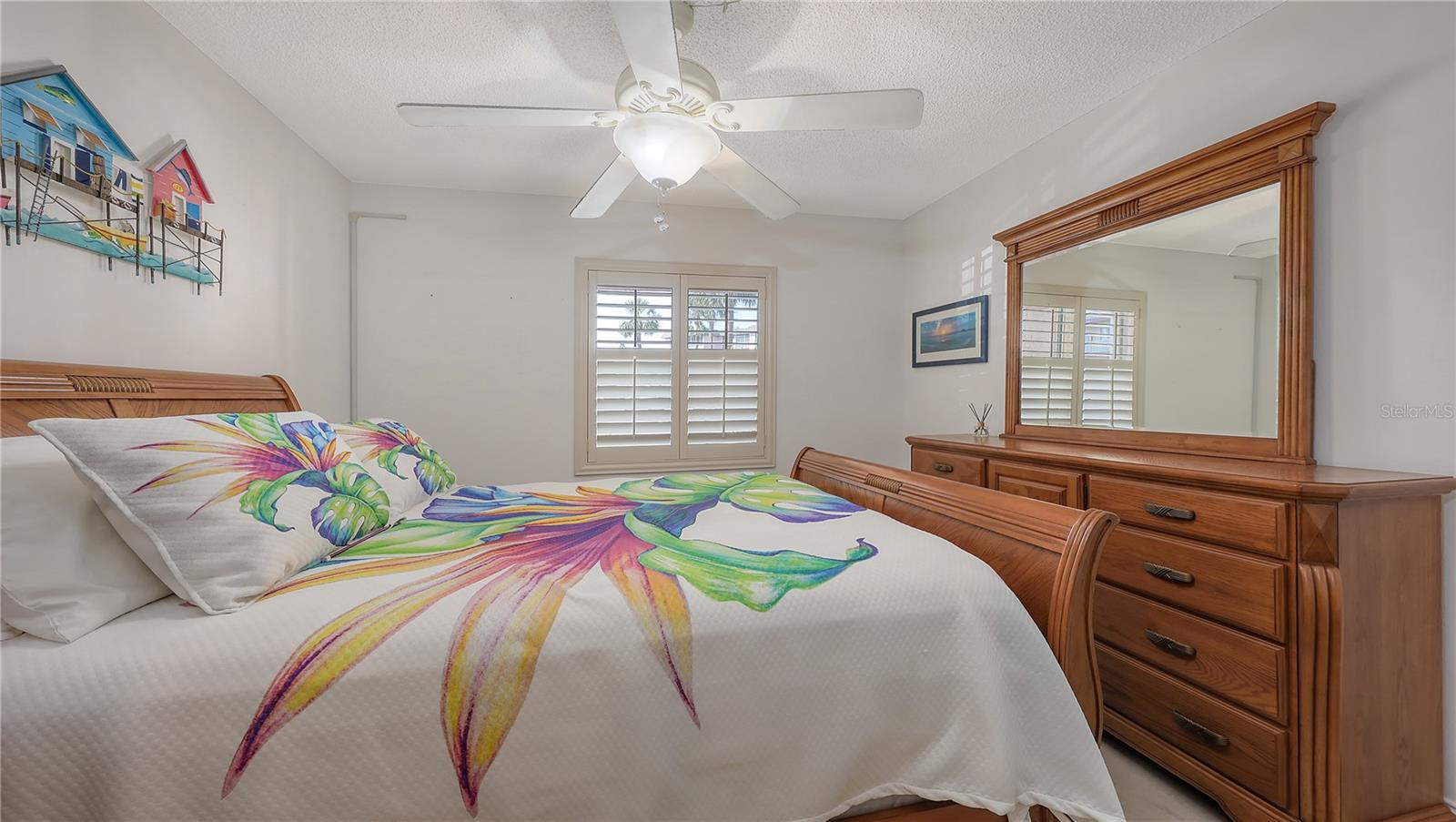 Image 19 of 37 For 3845 Lake Bayshore Drive F103