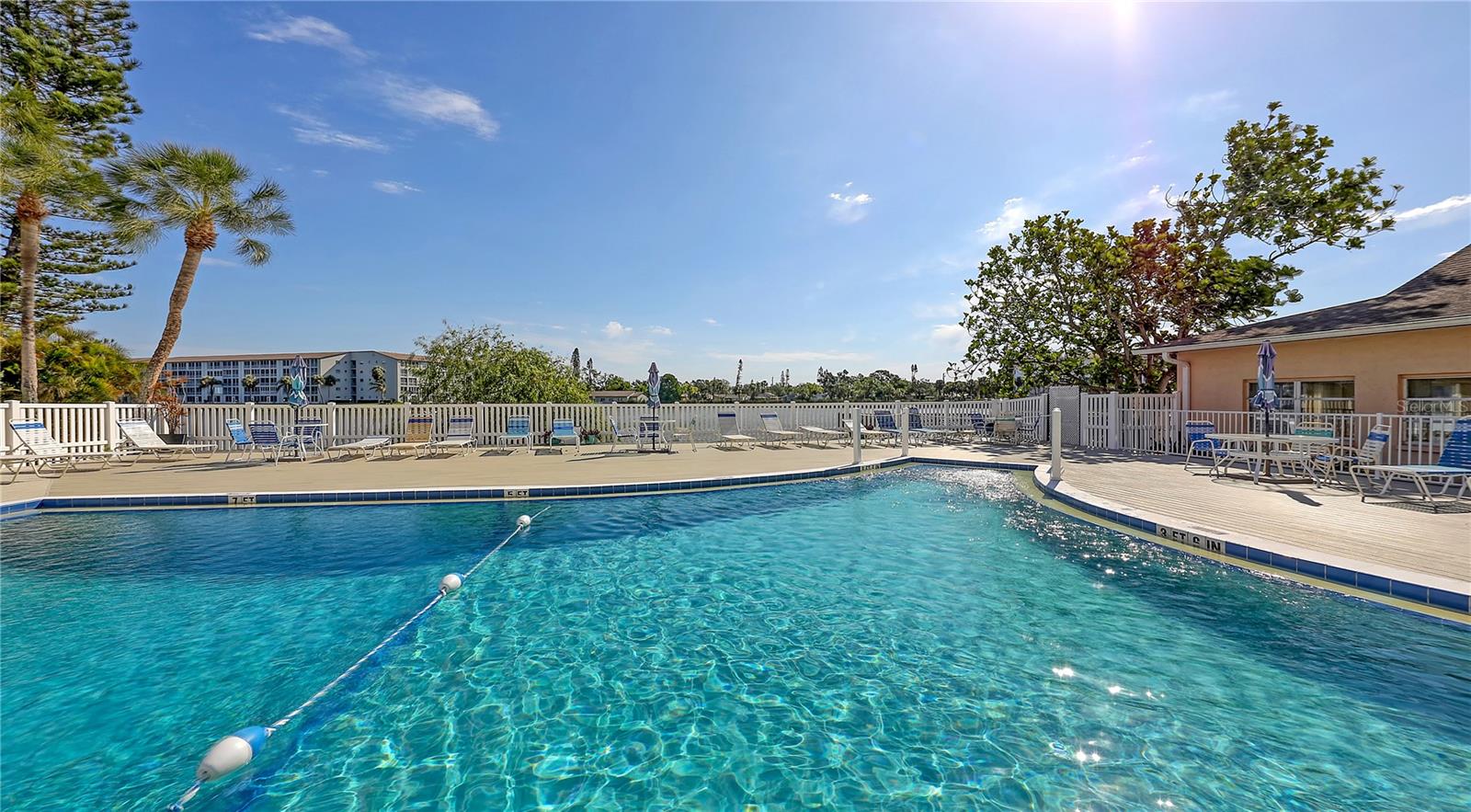 Image 26 of 37 For 3845 Lake Bayshore Drive F103