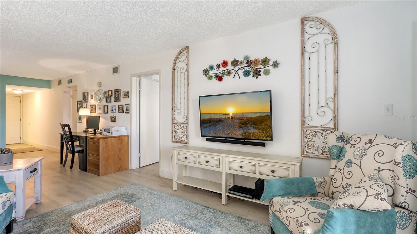 Image 8 of 37 For 3845 Lake Bayshore Drive F103