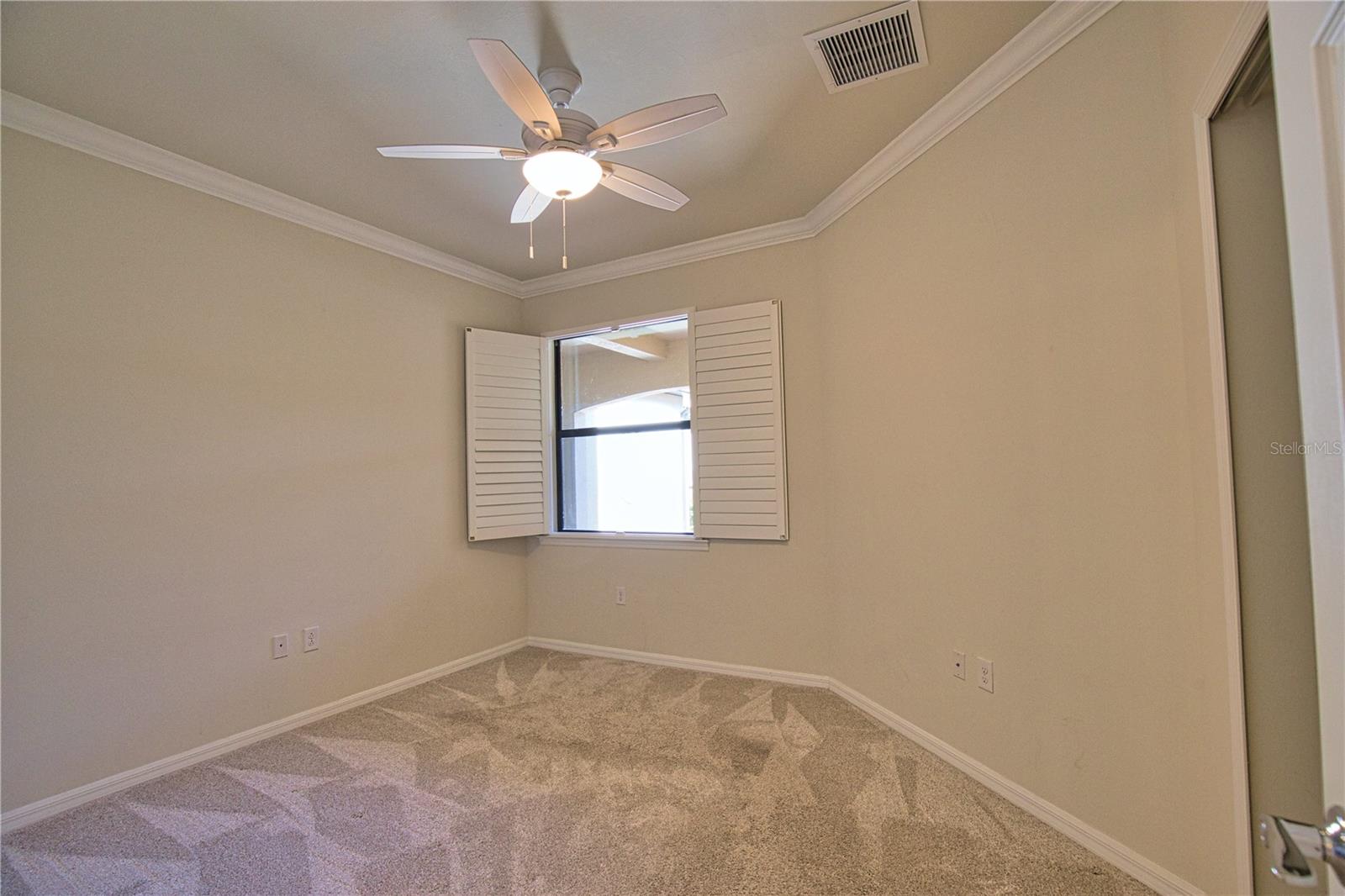 Image 19 of 26 For 13565 Piero Street