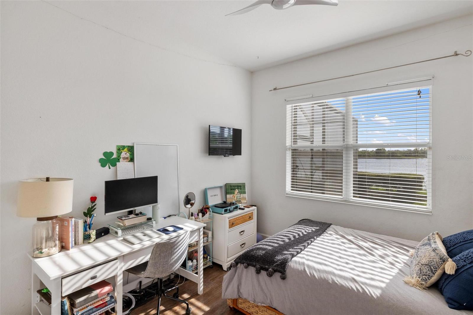 Image 33 of 76 For 109 Montelluna Drive