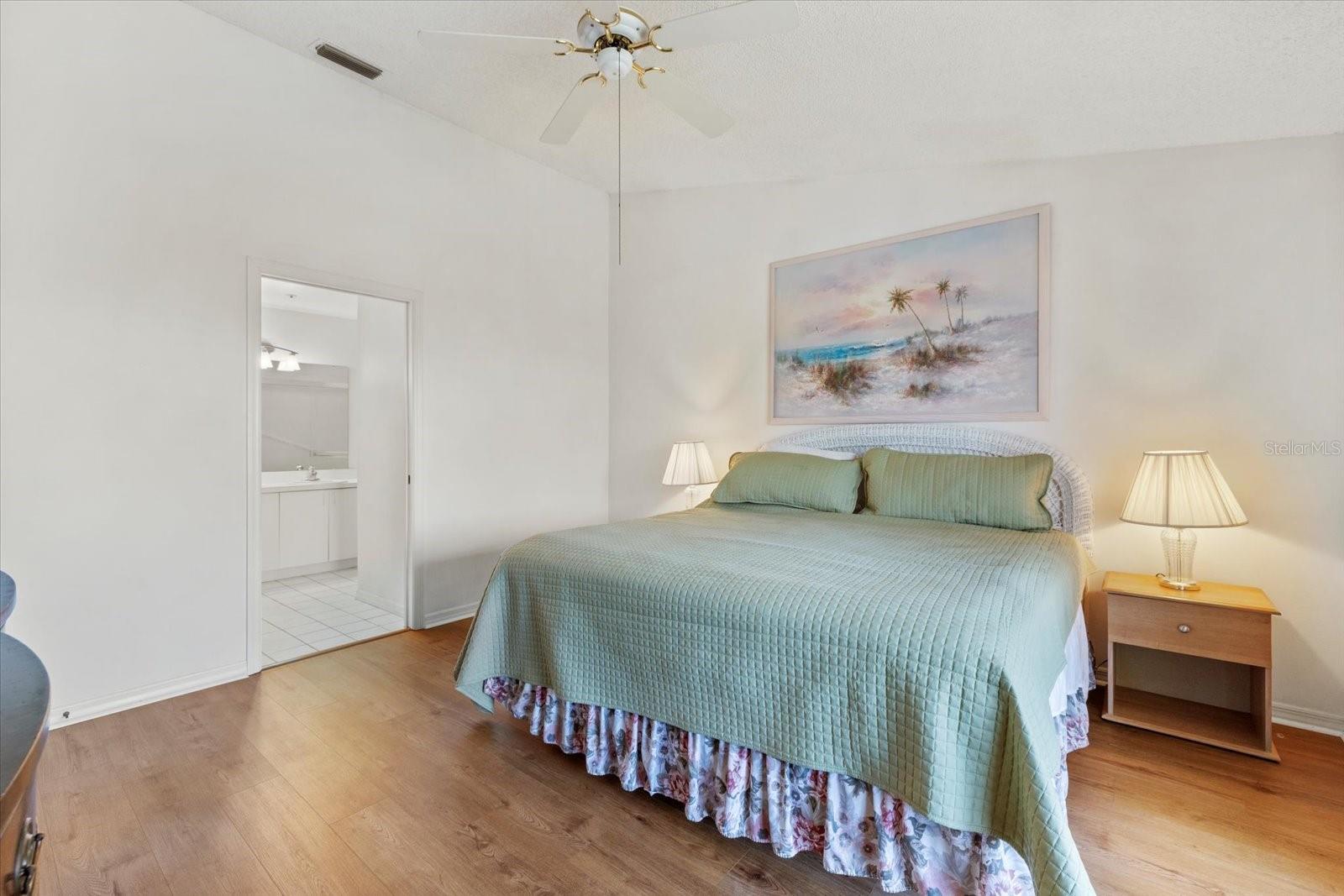 Image 34 of 44 For 841 Waterside Drive 206