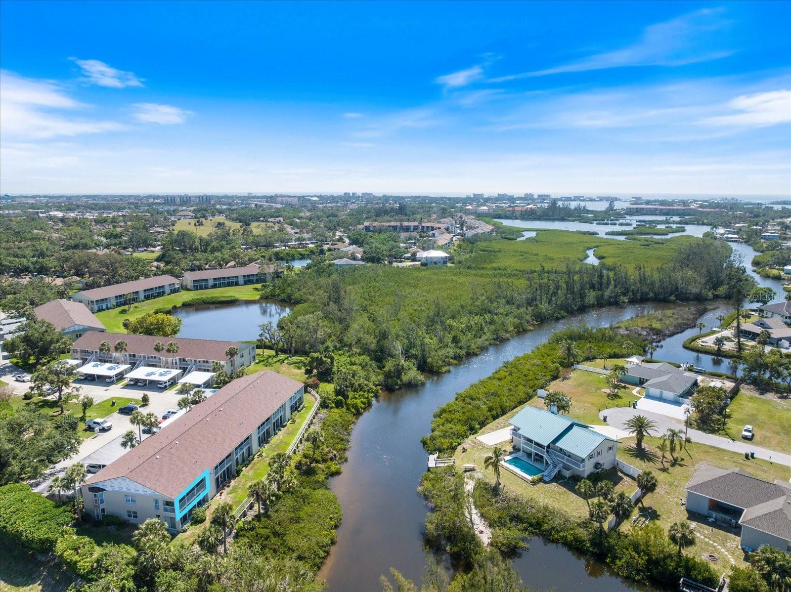 Image 7 of 44 For 841 Waterside Drive 206
