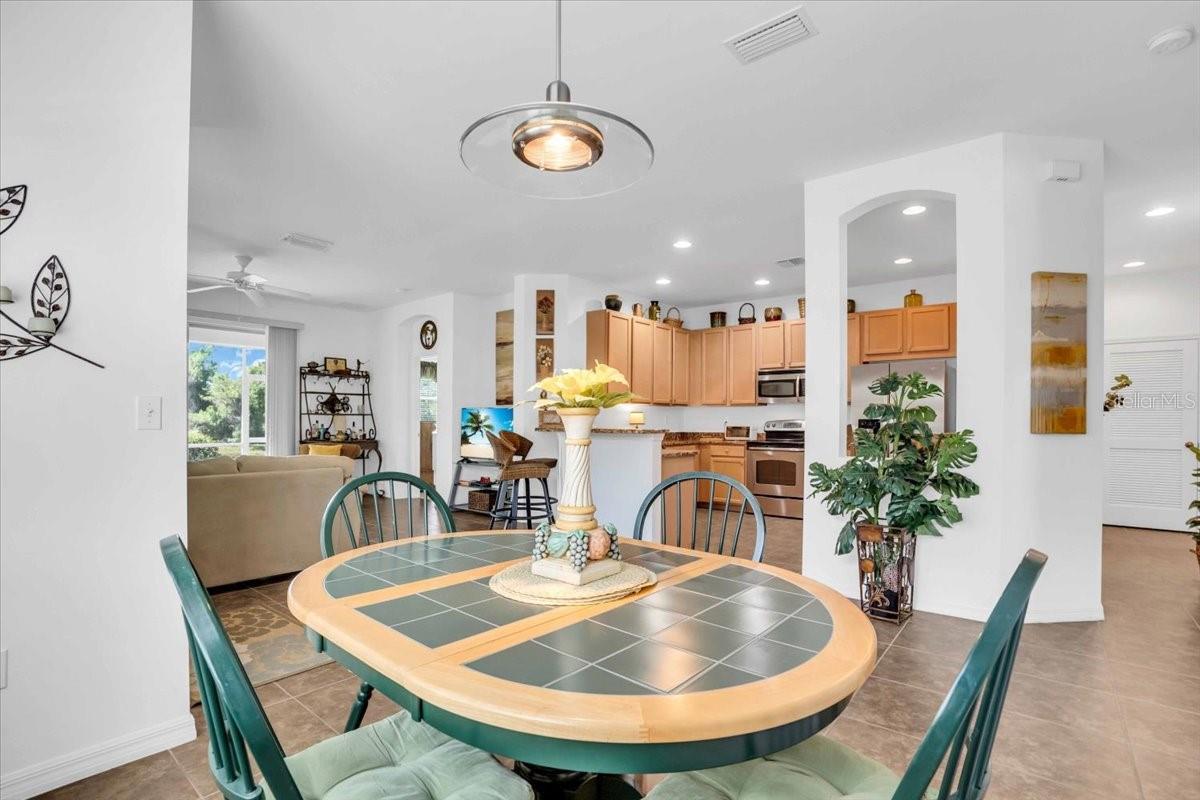 Image 11 of 39 For 9413 Carnaby Drive